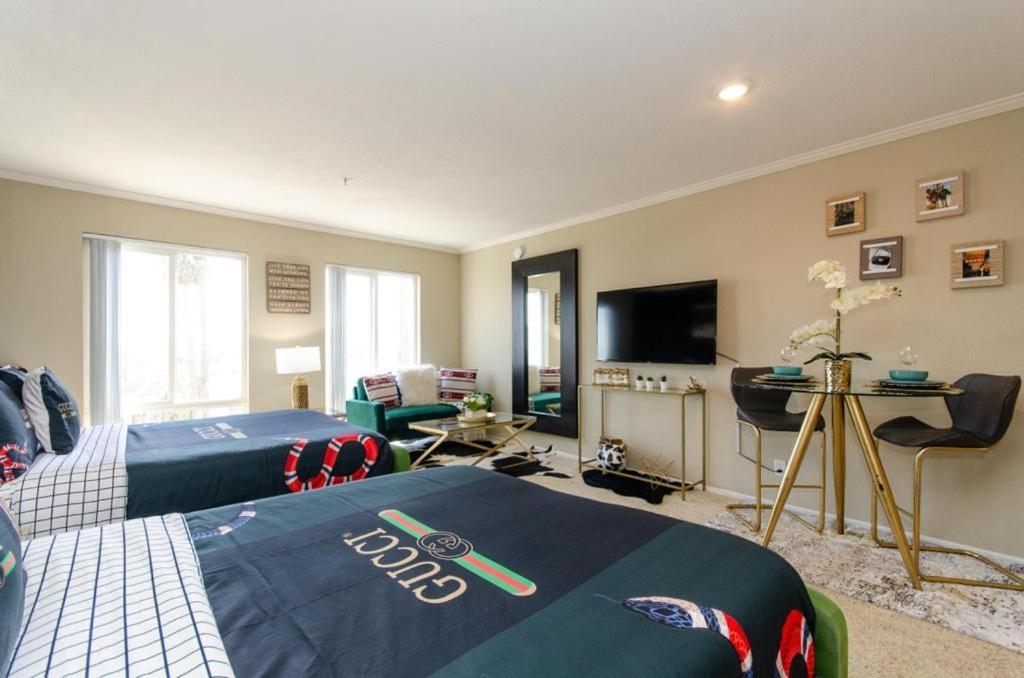 Savana Spectacular Loft Lägenhet Los Angeles Exteriör bild